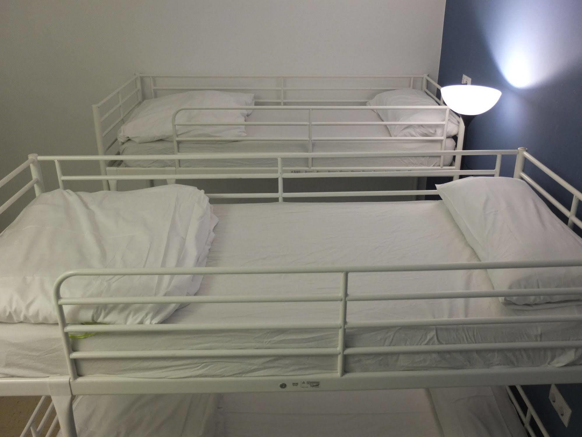 No Limit Hostel *